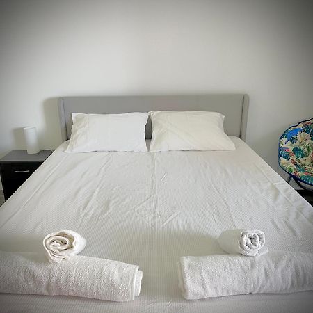 Sea View Apartment & 4 Minutes Walk To The Beach 파코데아르코스 외부 사진